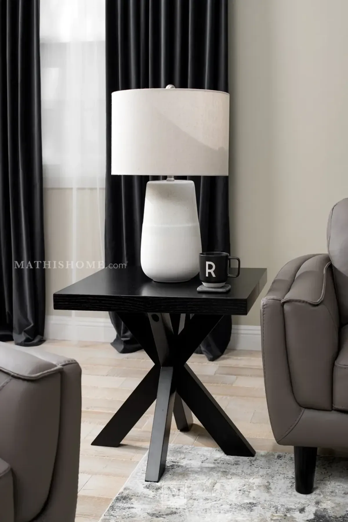 Shavon Ceramic Table Lamp