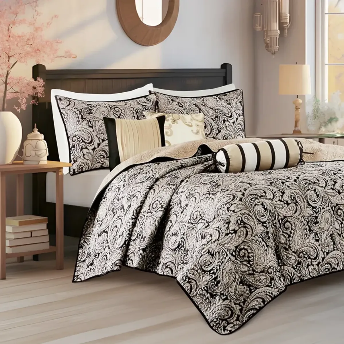 Gracie Mills Thornton 6-Piece Jacquard Quilt Set with Cozy Throw Pillows