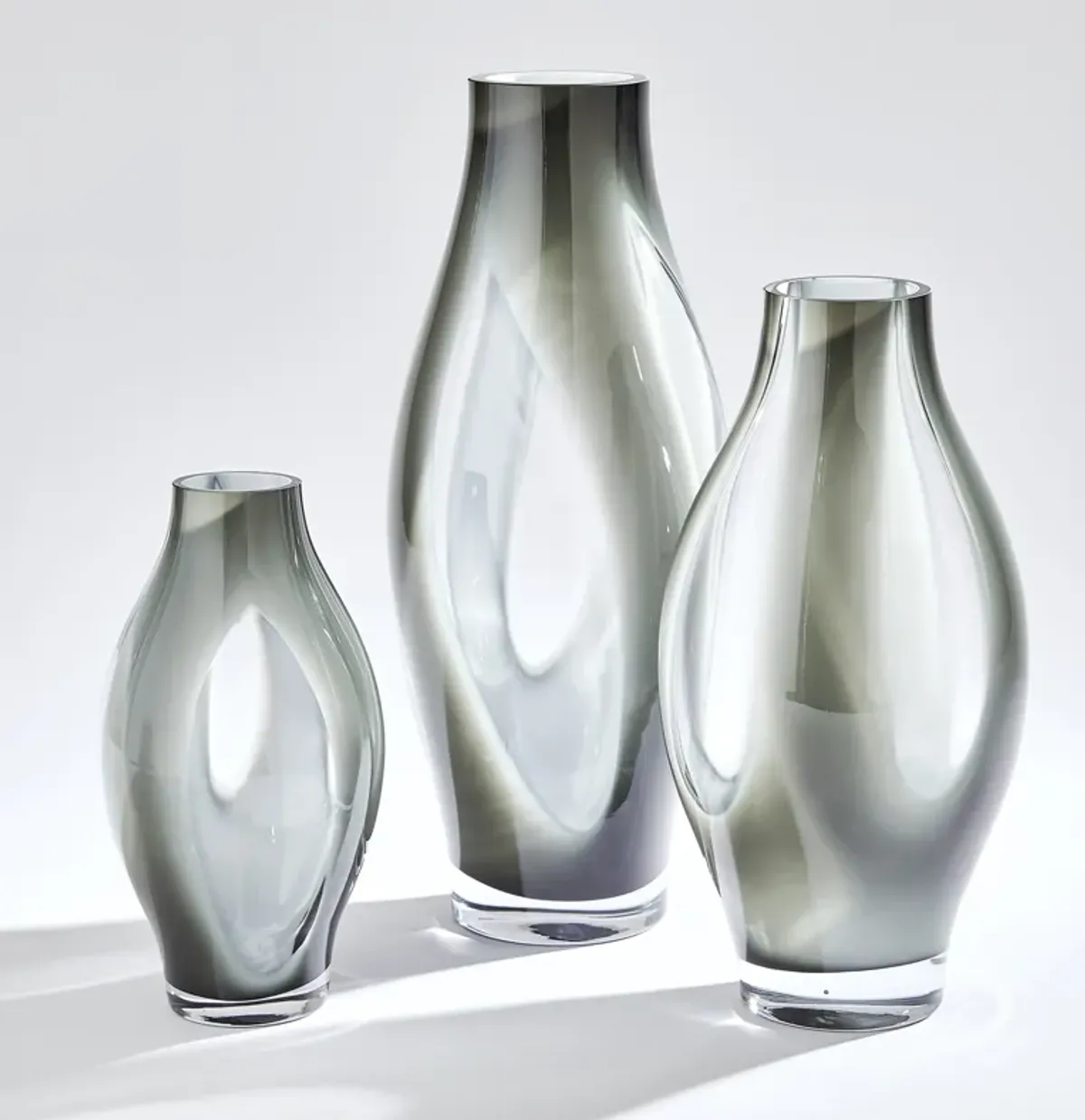 Fly Through Vase-Grey Medium