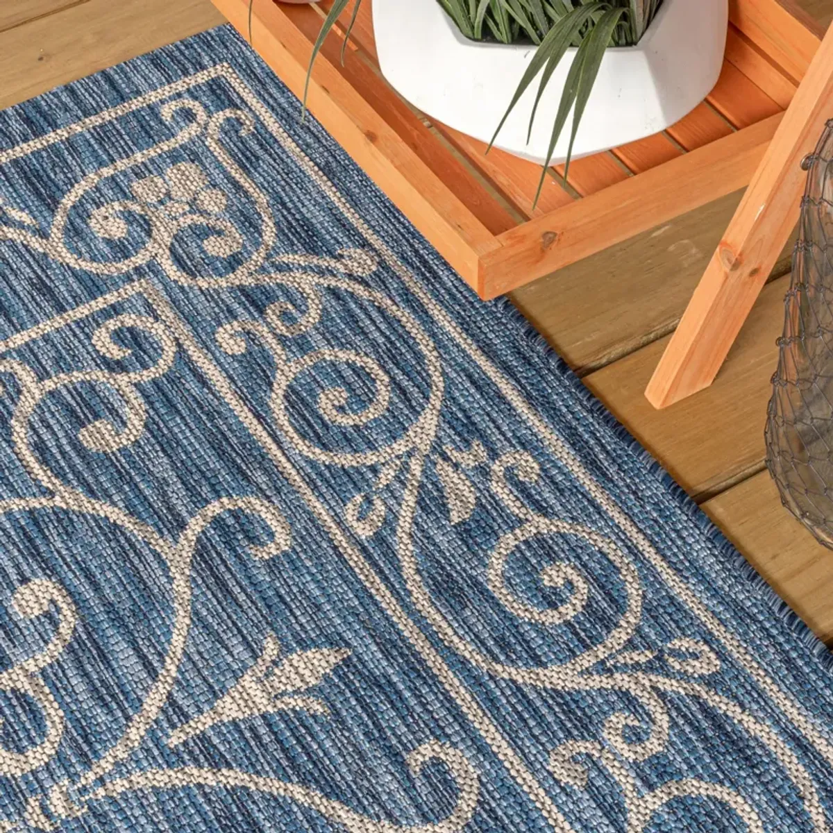 Charleston Vintage Filigree Textured Weave Indoor/Outdoor Area Rug