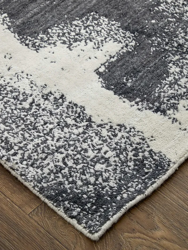 Coda 8930F 10' x 14' Black/White Rug