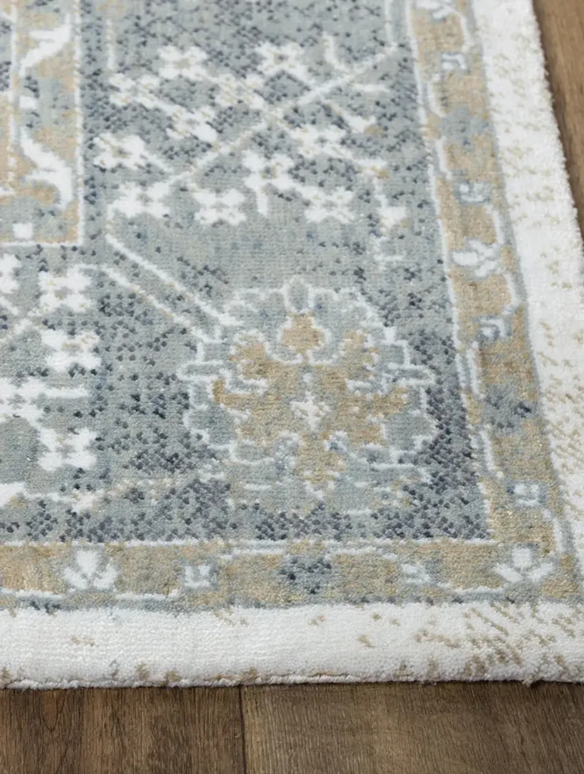 Elite ELT832 2'6" x 8' Rug