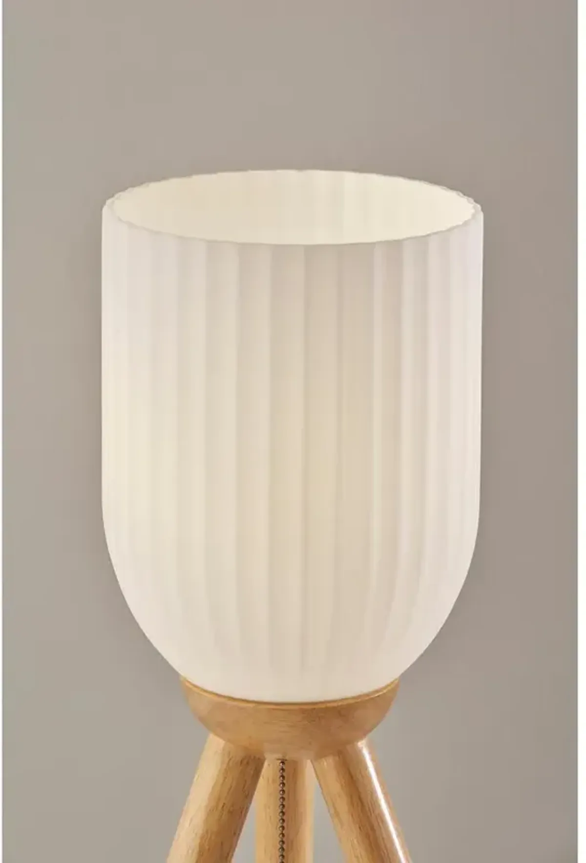 Adesso Kinsley Table Lamp