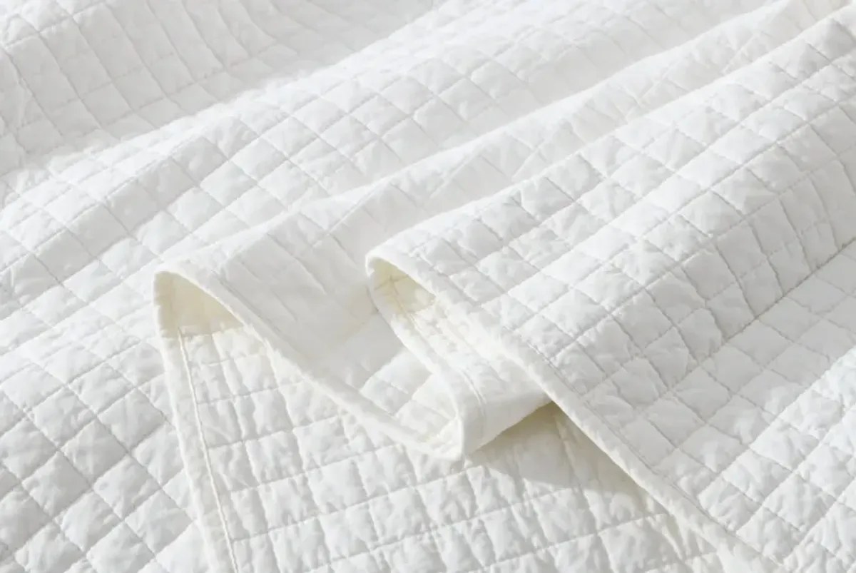 MarCielo 100% Cotton Quilted Throw  50 x 60 inches