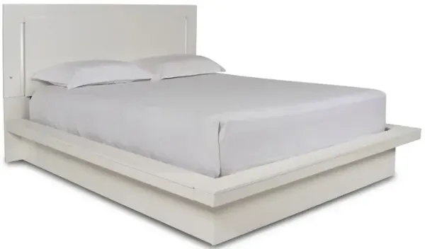 New Classic Furniture Furniture Sapphire Contemporary Solid Wood 6/6 Ek Bed in White