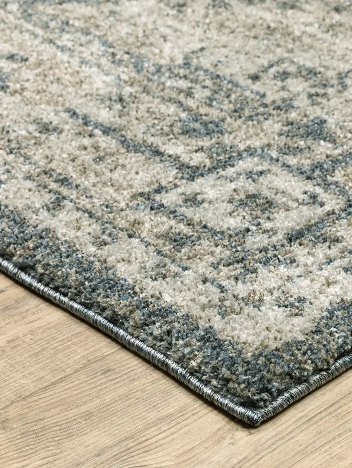 Alton 2'3" x 7'6" Blue Rug