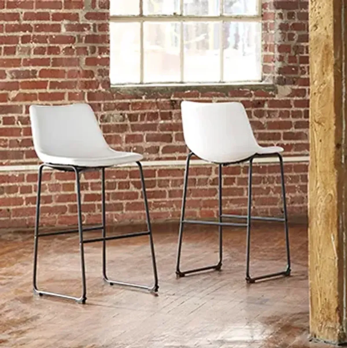 Centiar Tall Upholstered Barstool (Set of 2)