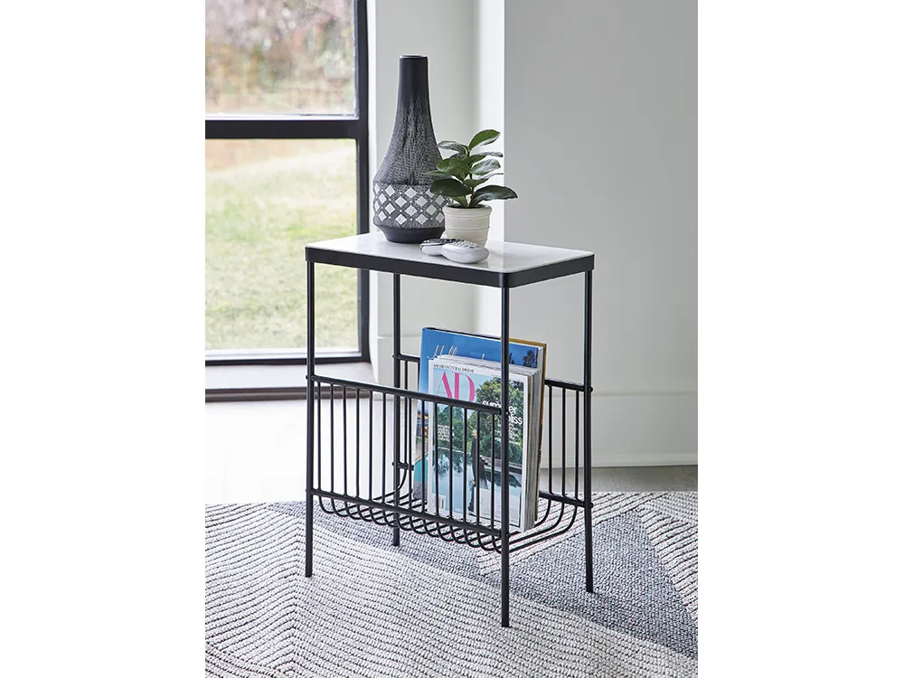 Issiamere Accent Table