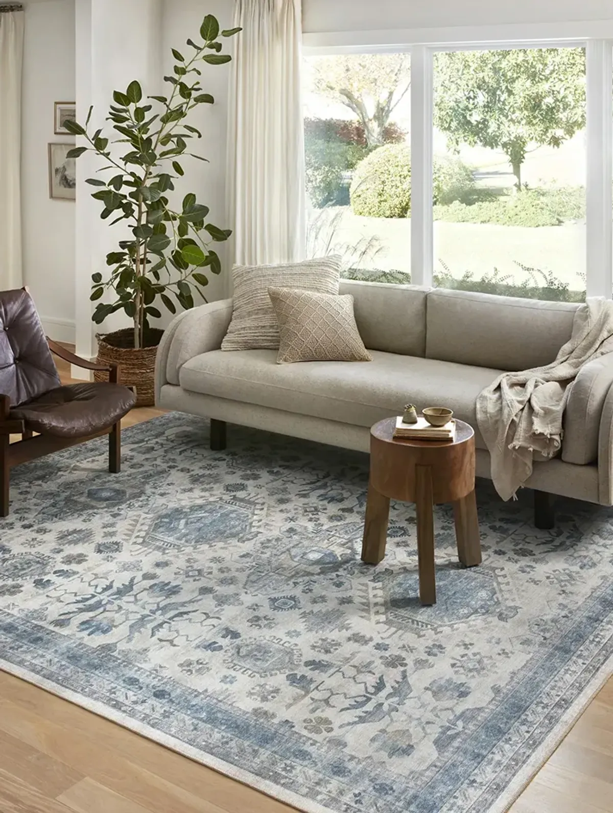 Heidi HEI04 Ivory/Ocean 3'6" x 5'6" Rug by Loloi II