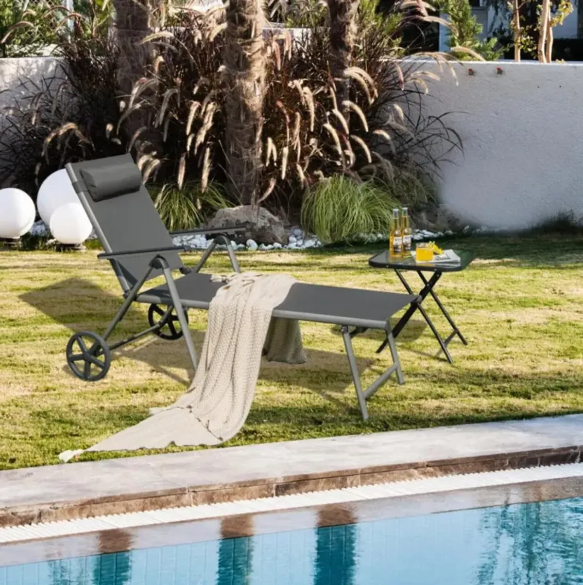 Hivvago Adjustable Patio Folding Chaise Lounge Chair with Wheels