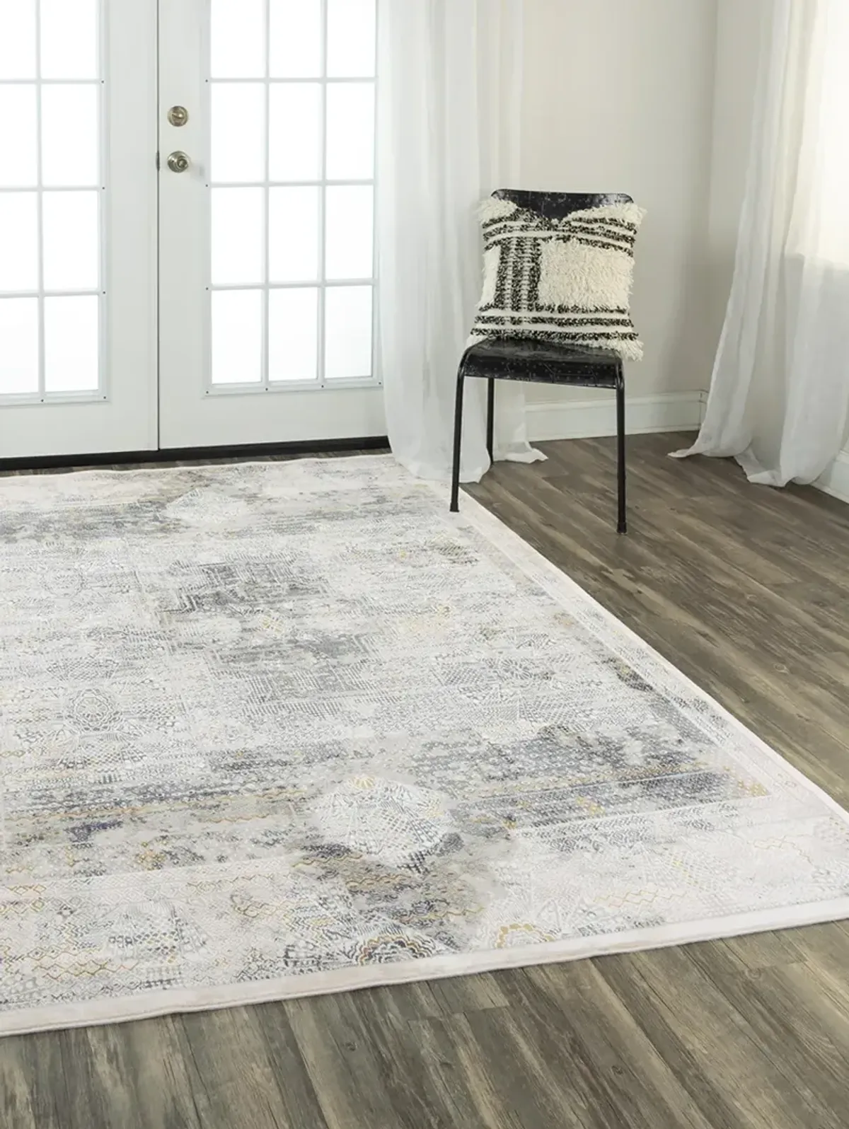 Emerge EMG927 3'11" x 5'6" Rug