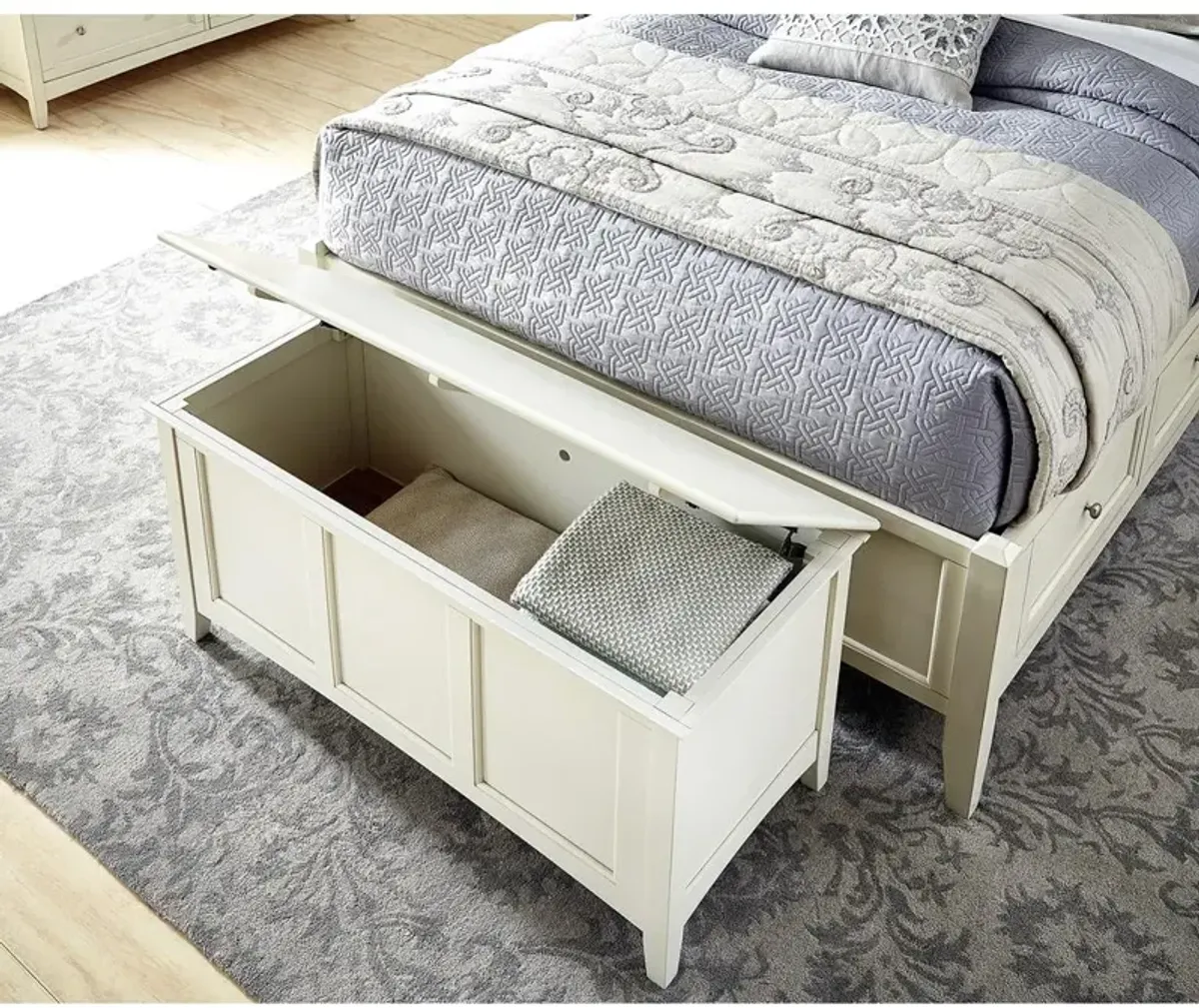 Belen Kox Coastal White Linen Storage Trunk, Belen Kox