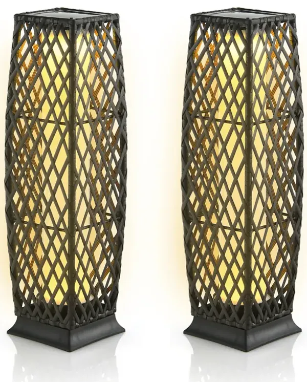 2 Pieces Solar-Powered Diamond Wicker Floor Lamps with Auto LED Light
