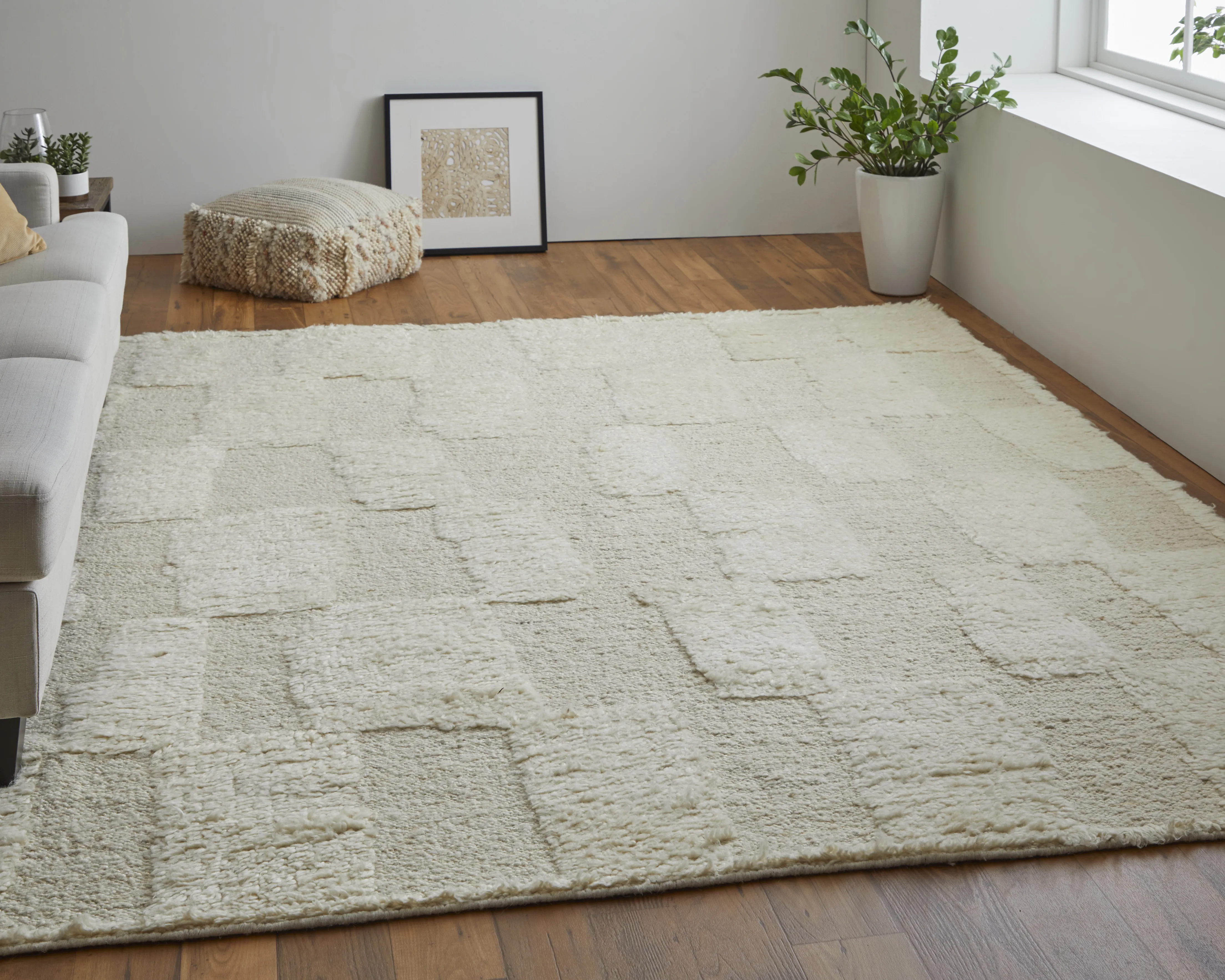 Ashby 8907F Ivory 9' x 9' Round Rug