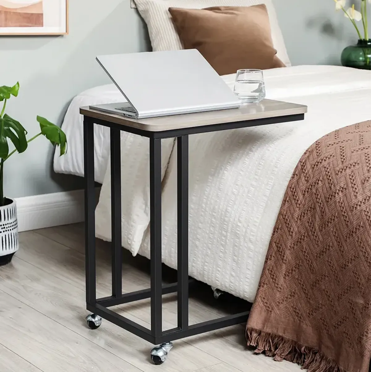 Rolling C-Shaped End Table with Metal Frame for Living Room or Bedroom