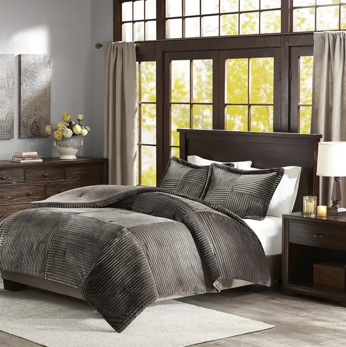 Gracie Mills Hendricks Plush Down Alternative Comforter Set