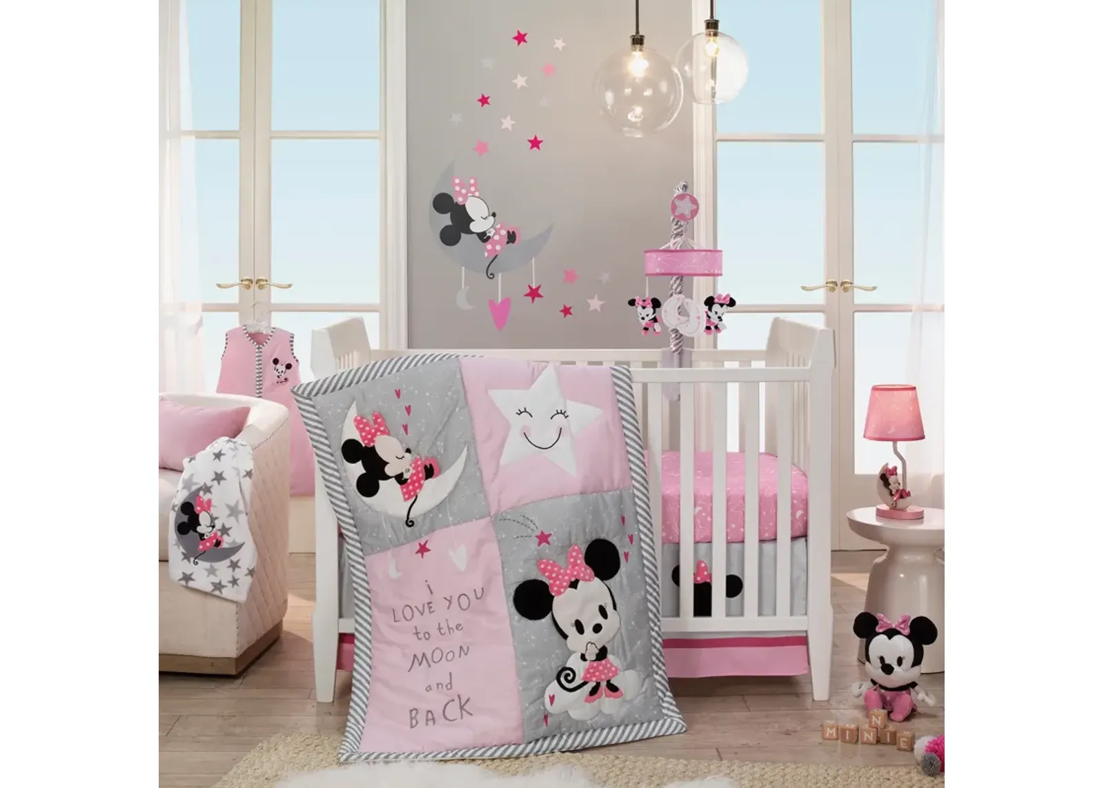 Disney Baby Minnie Mouse Pink 4-Piece Nursery Crib Bedding Set by Lambs & Ivy