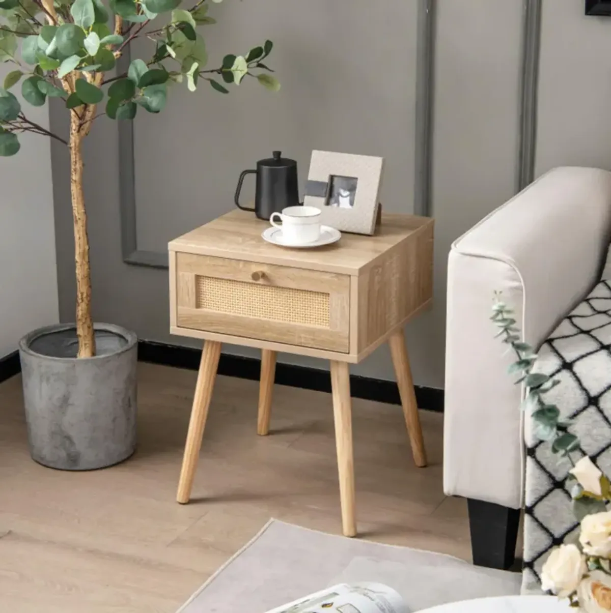 Hivvago Modern Rattan Nightstand with Drawer and Solid Wood Legs for Bedroom and Living Room-Natural