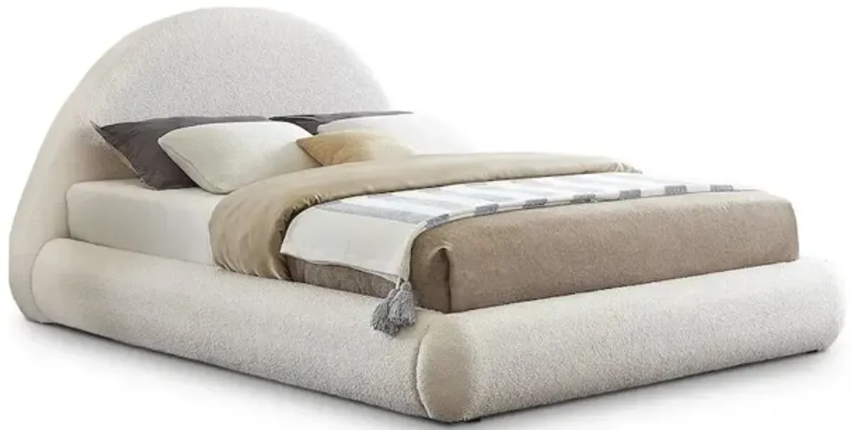 Meridian Furniture Rudy Cream Teddy Fabric King Bed