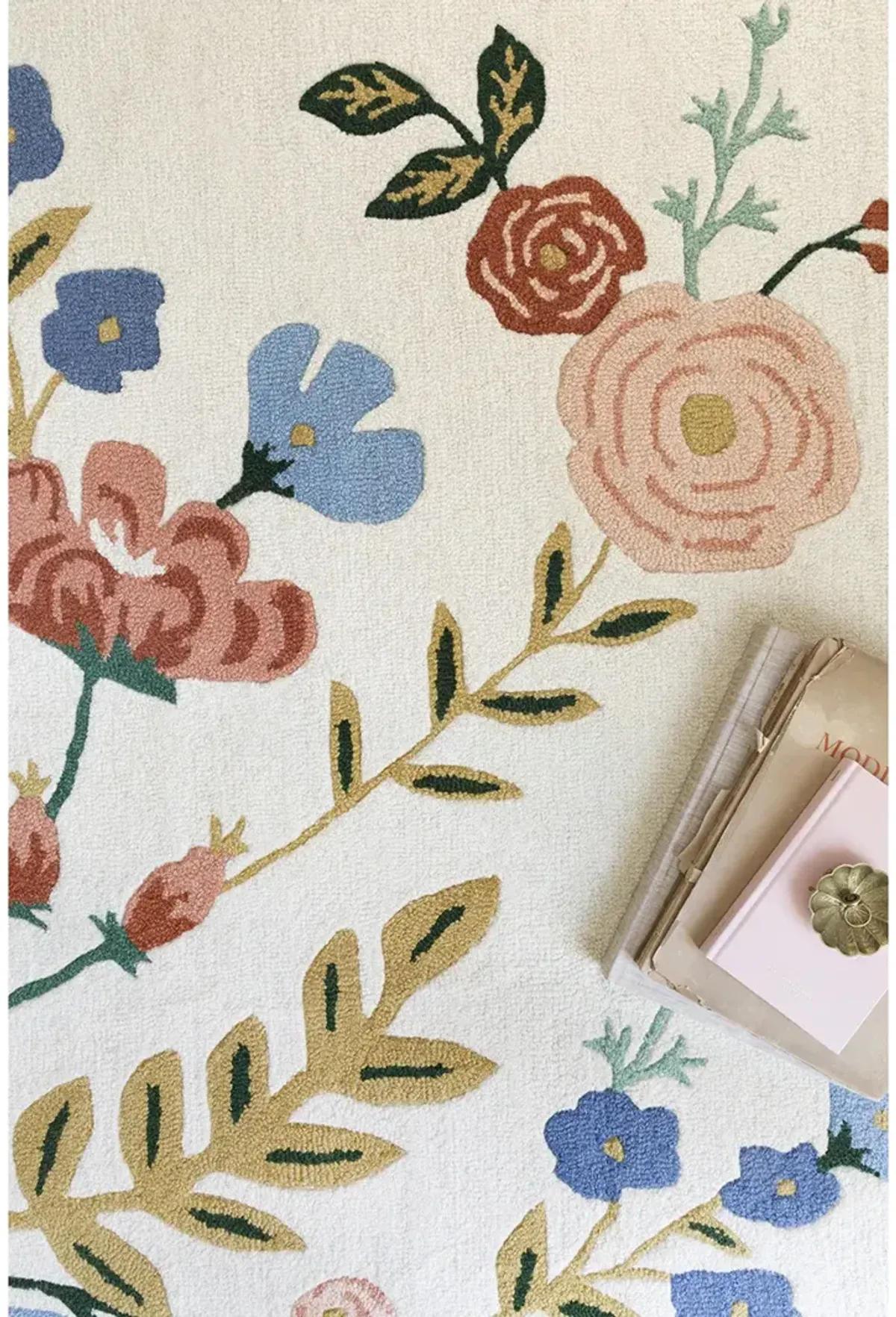 Les Fleurs LES04 2'6" x 7'6" Rug