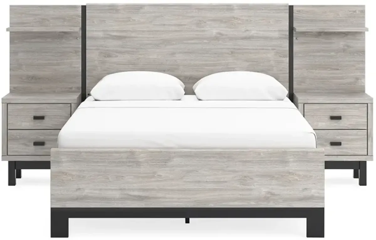 Queen Panel Bed w/Extensions