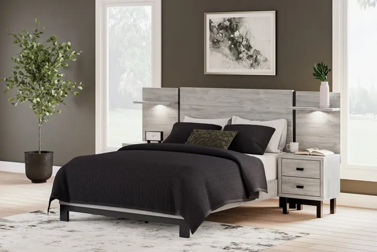 Queen Panel Bed w/Extensions