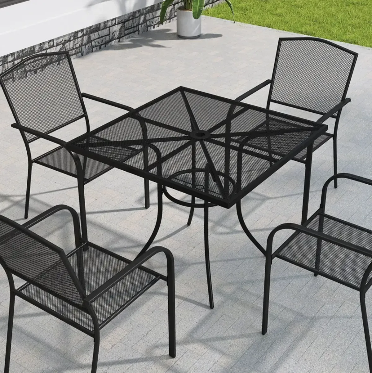 MONDAWE Steel Mesh Table Square Dining Table With Umbrella Hole For Patios