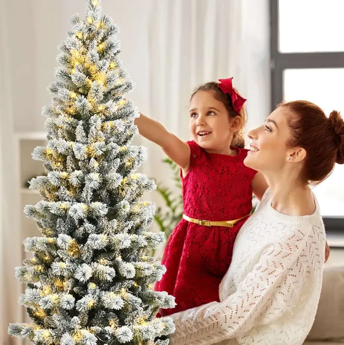 Pre-Lit Hinged Snow Flocked Christmas Tree with Remote Control