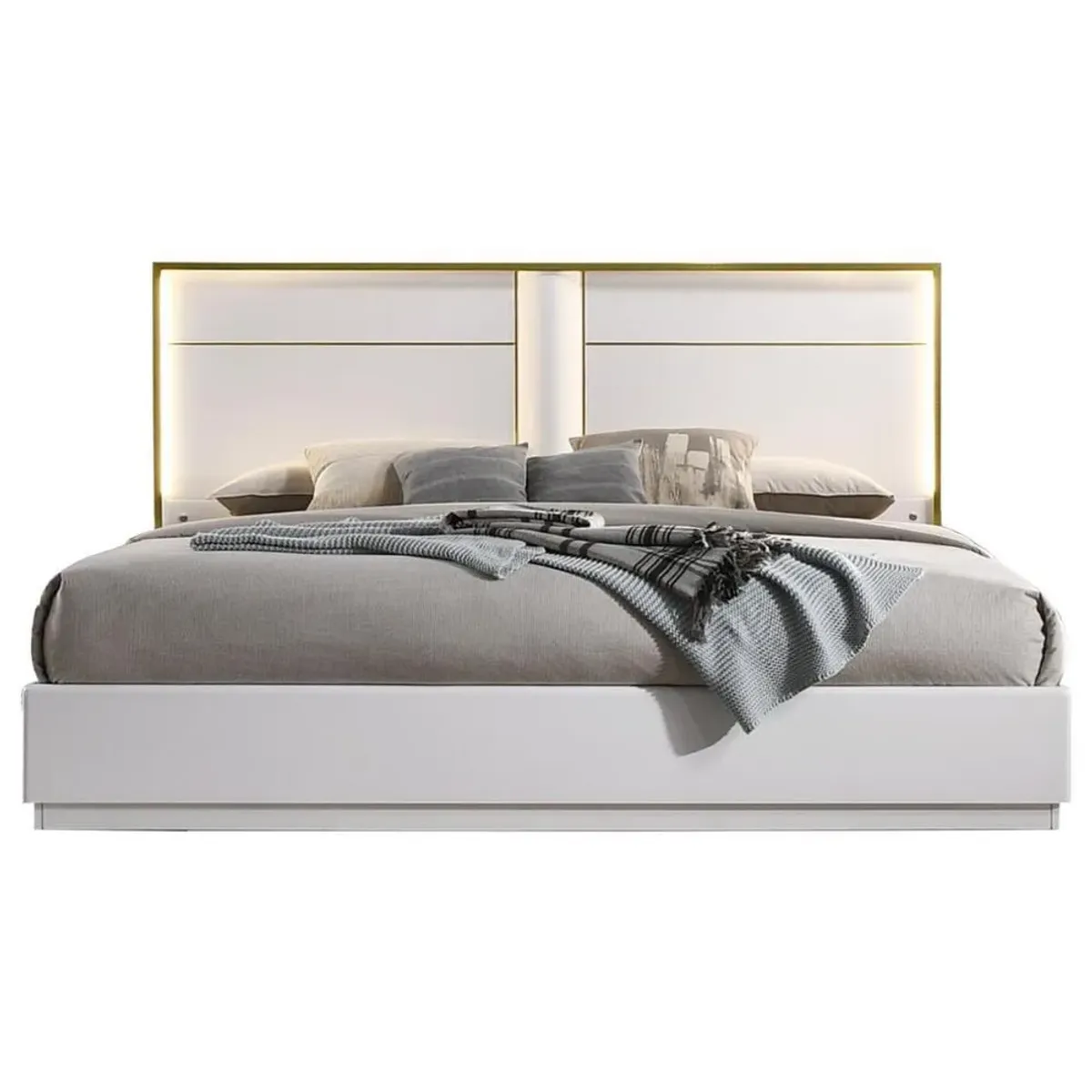 Best Master Furniture Best Master Havana Poplar Wood Queen Platform Bed in White with Gold Trim