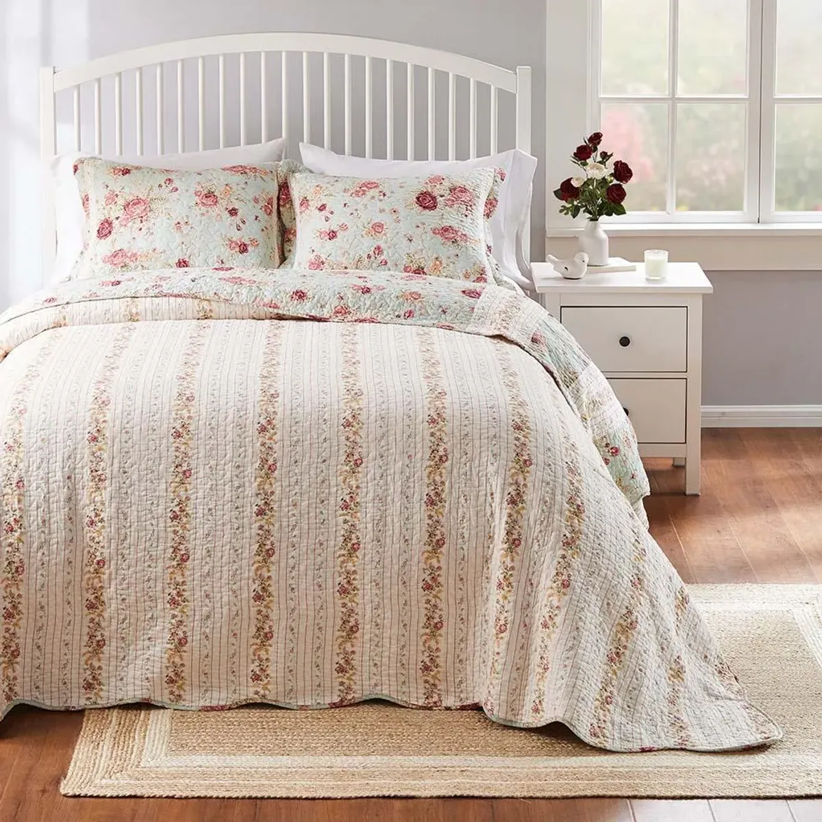 Greenland Home Antique Rose Bright Florals and Whimsical Songbirds Bedspread Set 3-Piece