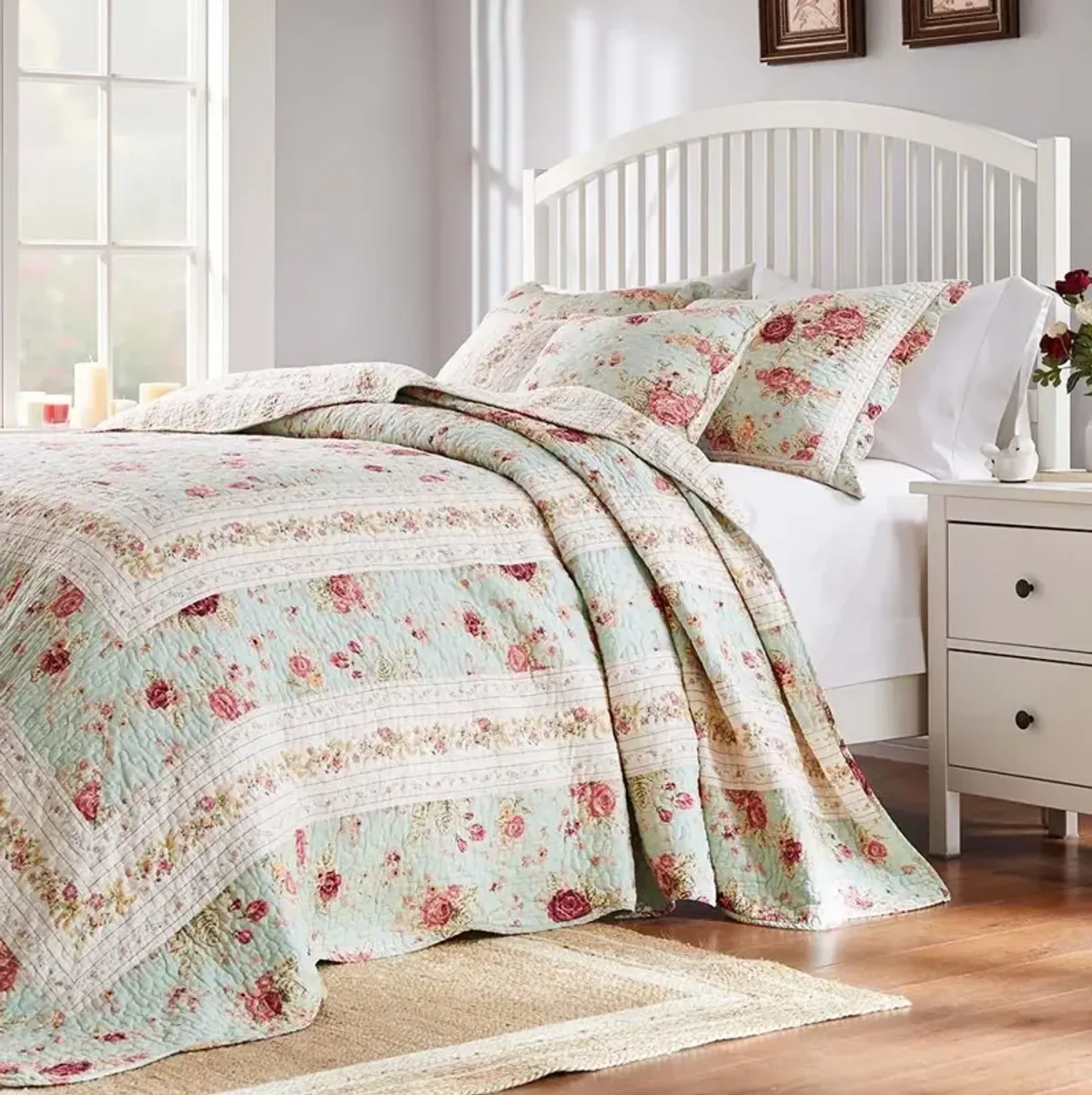 Greenland Home Antique Rose Bright Florals and Whimsical Songbirds Bedspread Set 3-Piece