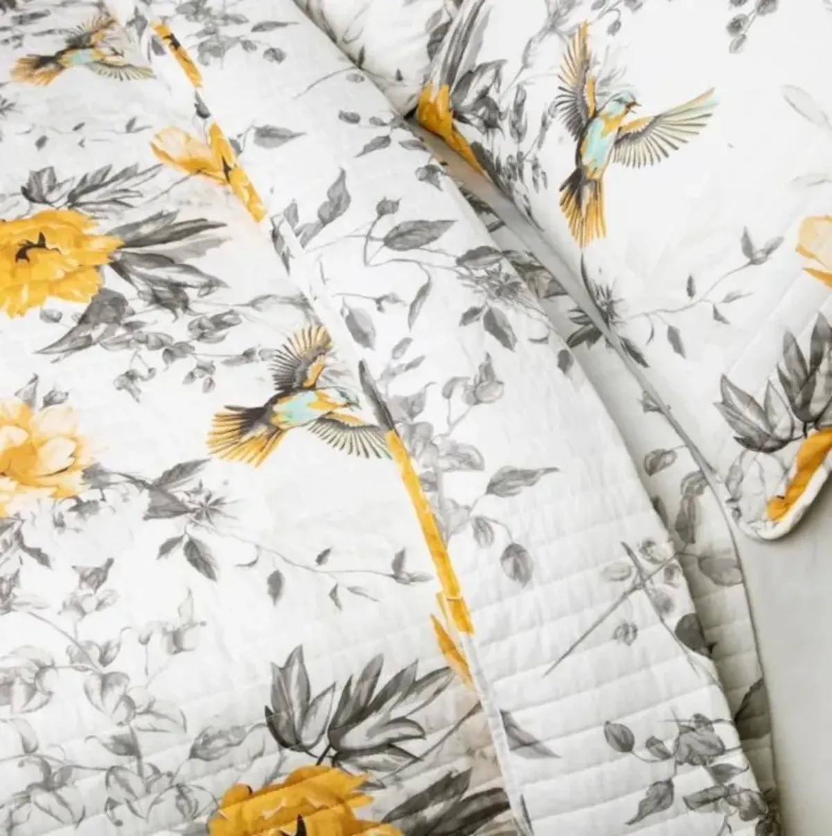 QuikFurn King size 3 Piece White Yellow Grey Reversible Floral Birds Cotton Quilt Set