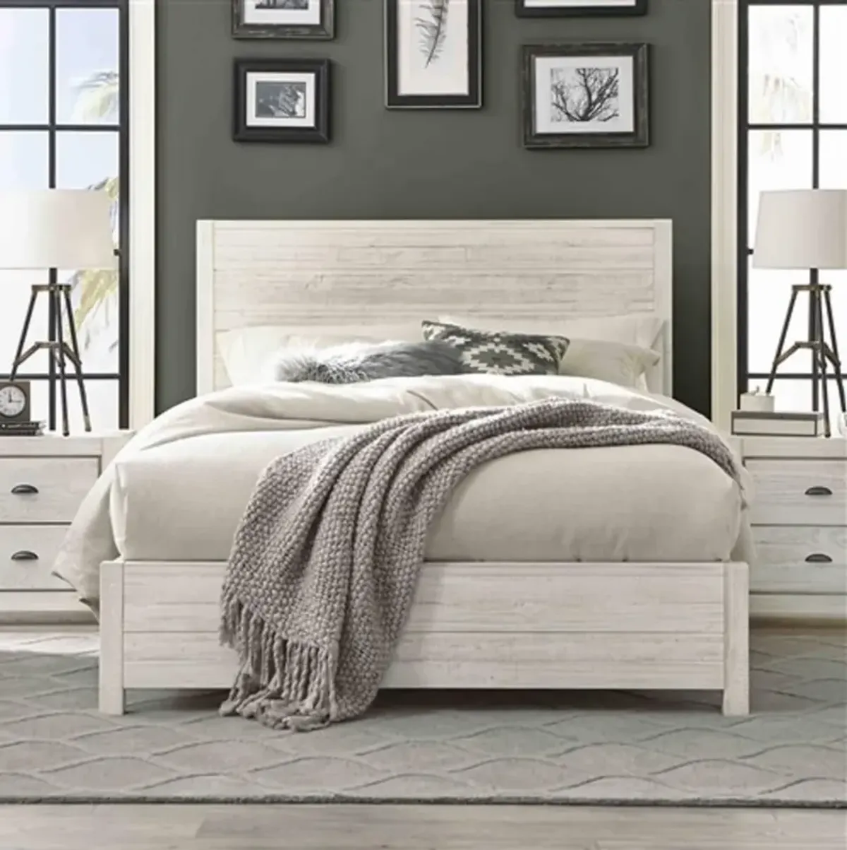 FarmHome Solid Pine Platform Bed – Rustic Wooden Frame with Sturdy Slats & Timeless Farmhouse Charm