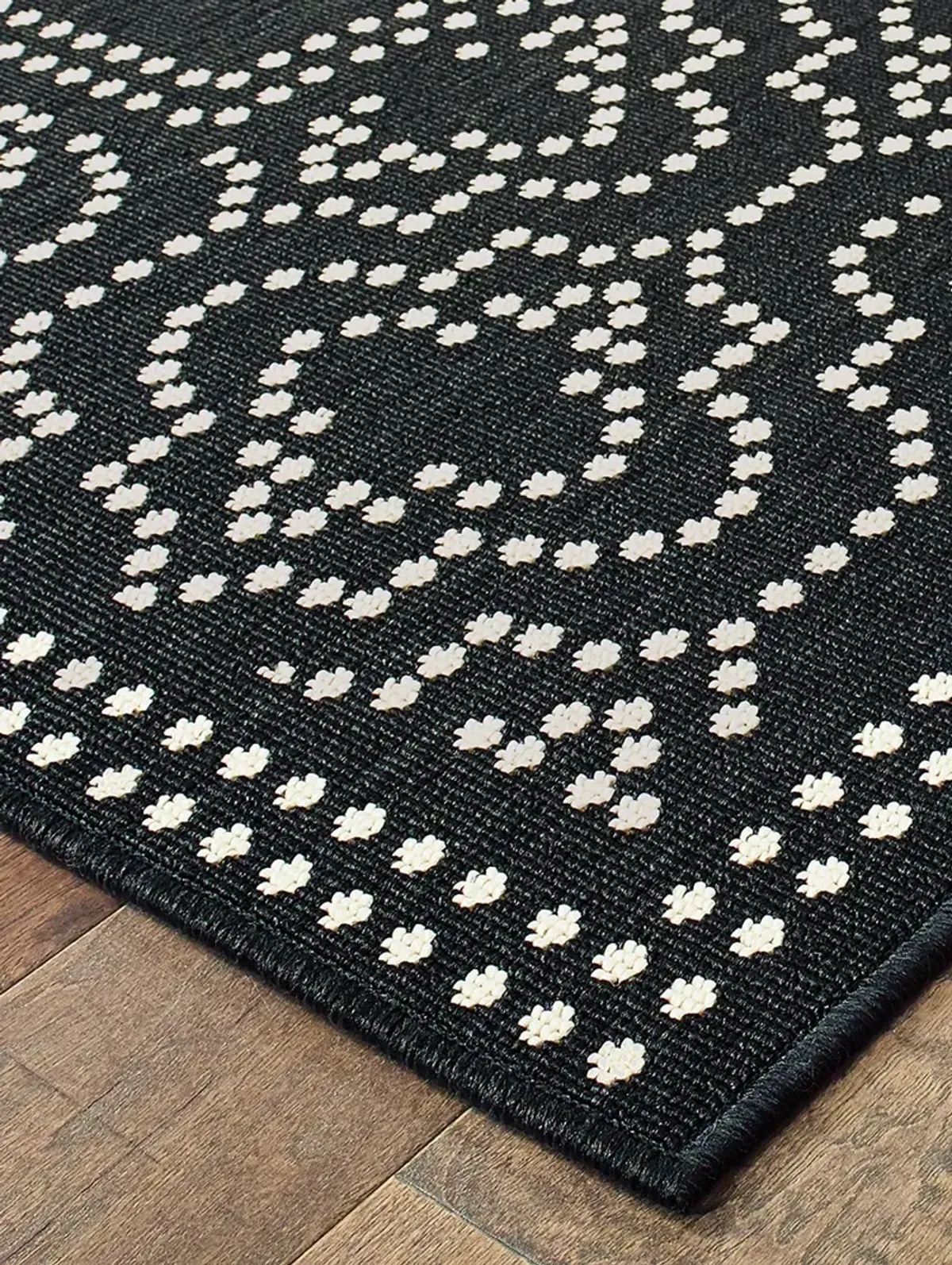 Marina 8'6" x 13' Black Rug