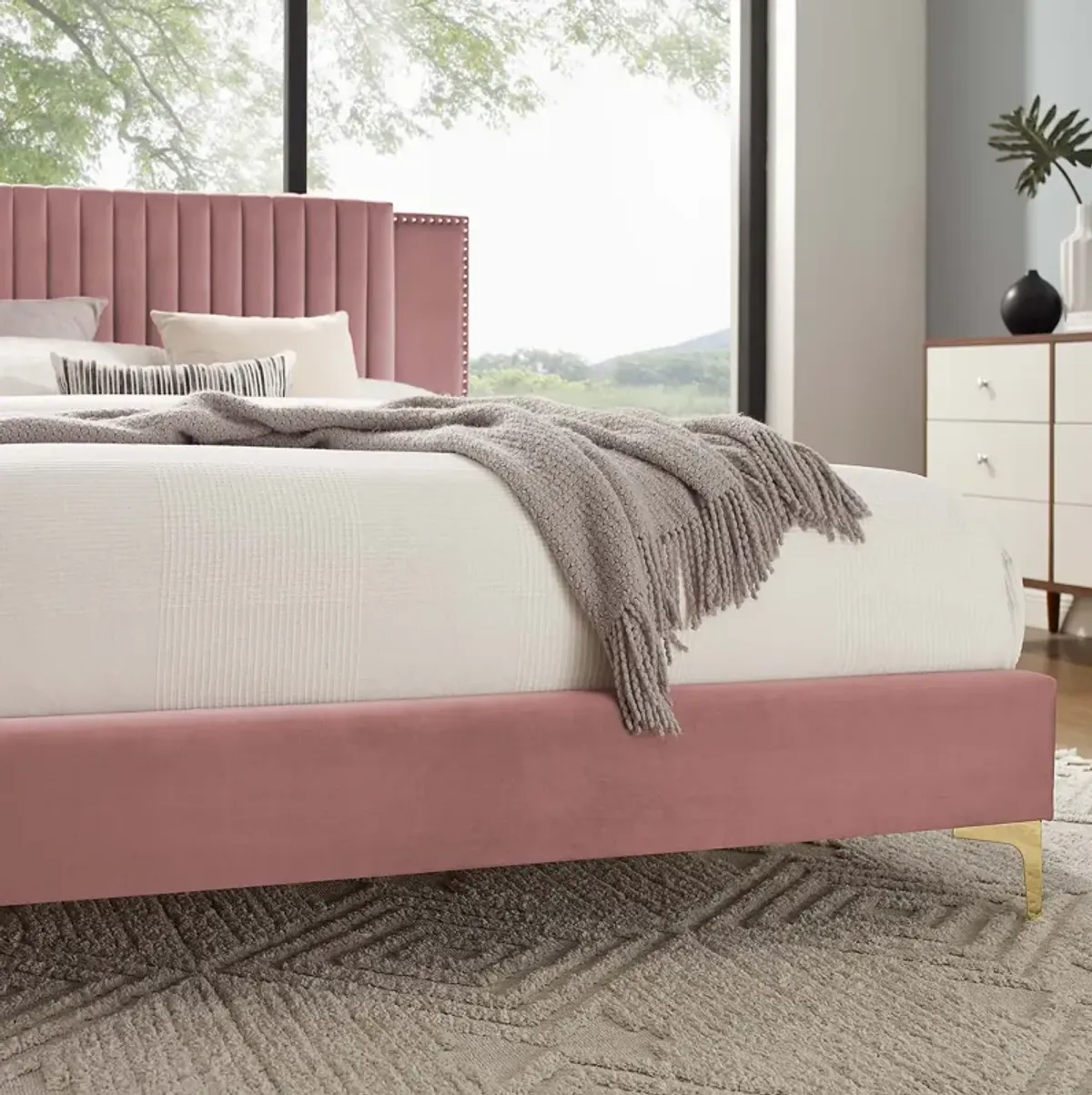 Modway - Zahra Channel Tufted Performance Velvet King Platform Bed