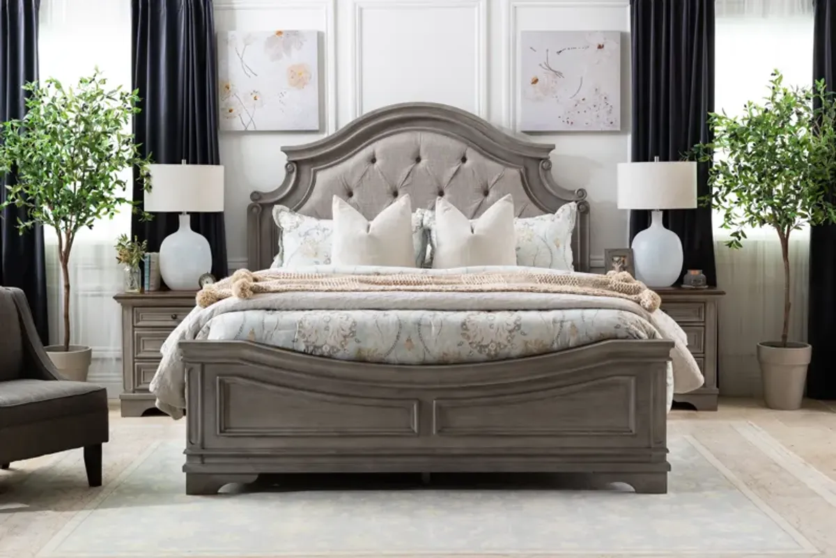 Lodenbay Traditional 4-Piece California King Bedroom Set