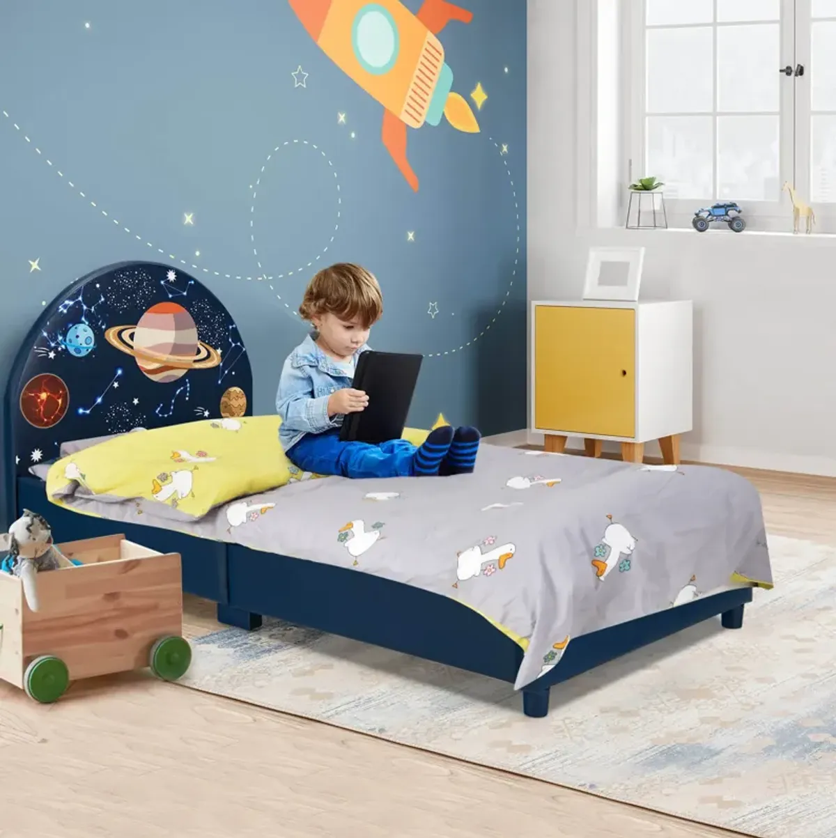 Children Twin Size Upholstered  Platform Single Bed