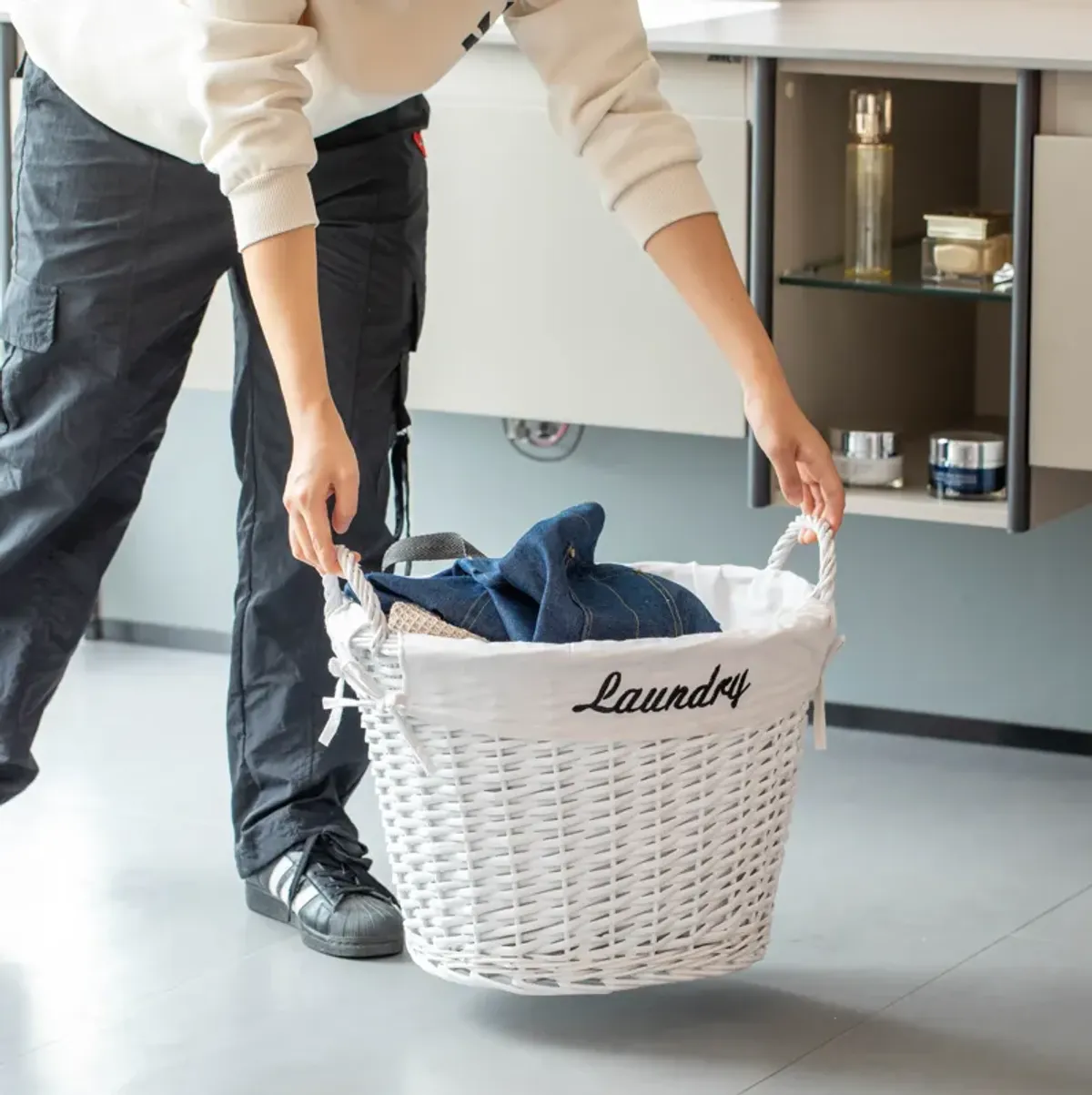 Wickerwise Handwoven Laundry Basket with Liner & Handles - Boho Decorative Storage Hamper for Clothes Blankets Pillows and Towels - Ideal for Laundry Room Bathroom Bedroom and Living Room, Brown