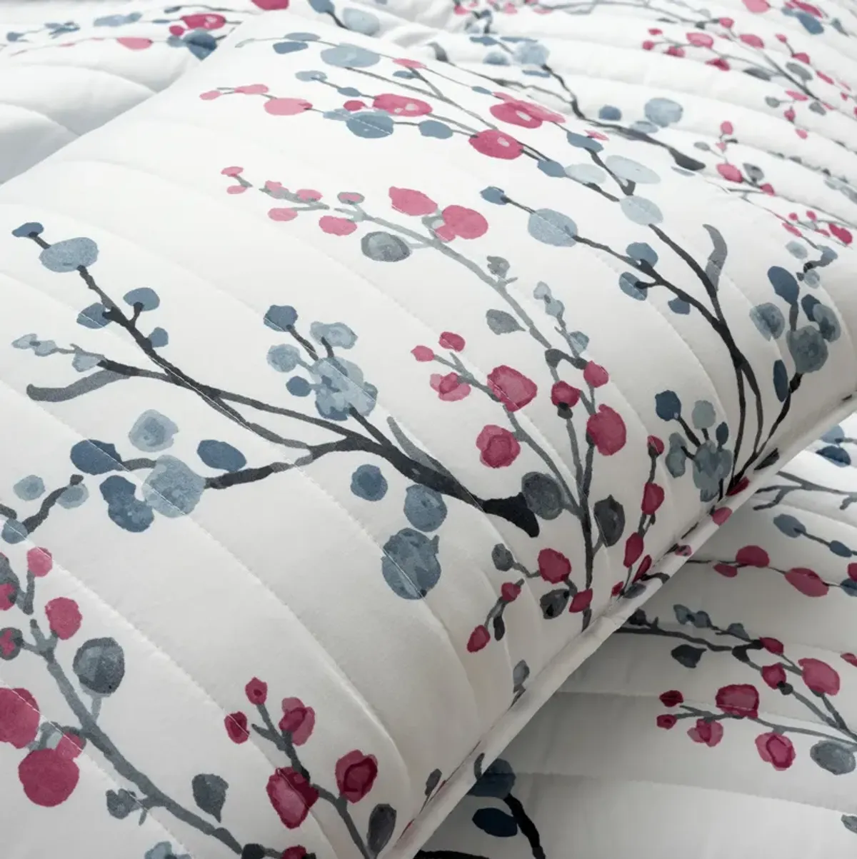 Mirabelle Watercolor Floral Reversible Quilt 3Pc Set