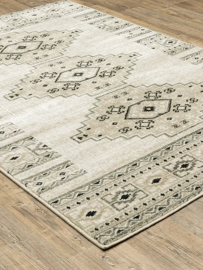 Georgia 5'3" x 7'3" Ivory Rug