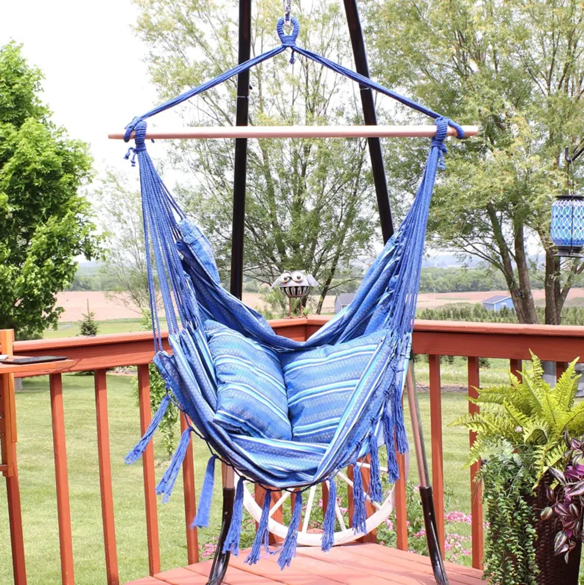 Sunnydaze Polyester Hammock Chair with Cushions and Fringe - Blue Stripes