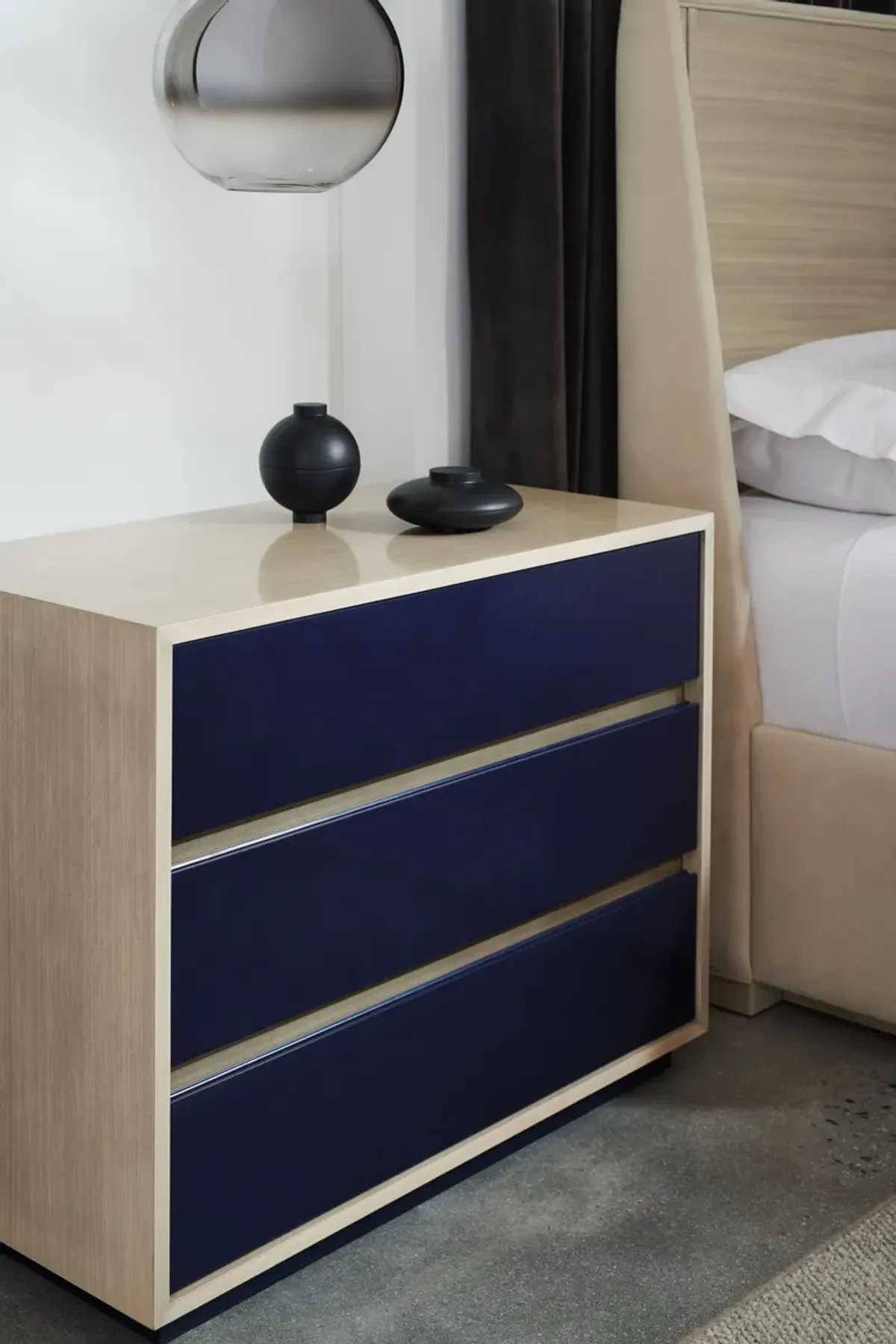 Da Vita Large Nightstand