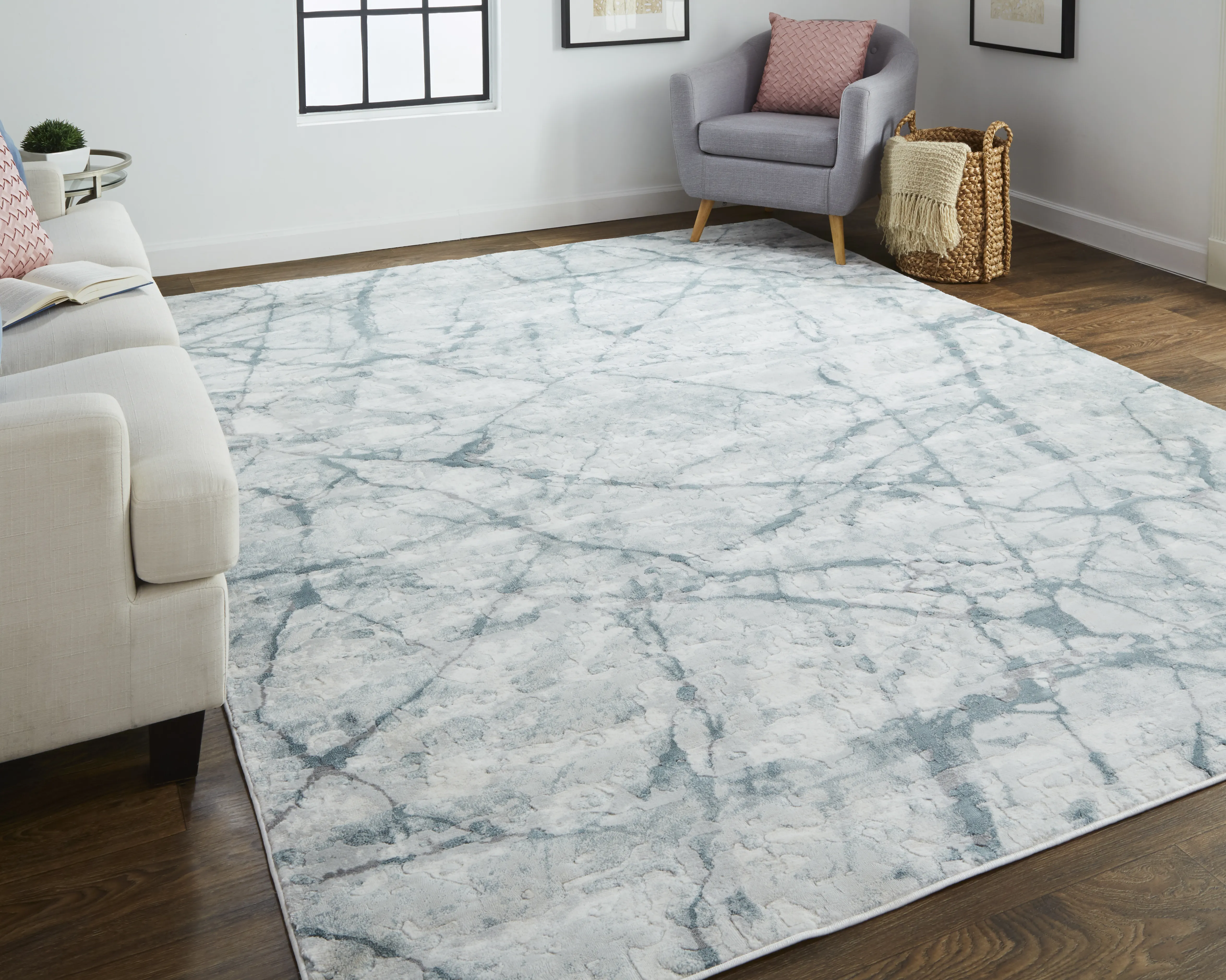 Atwell 3282F Blue/Gray/Ivory 8' x 10' Rug