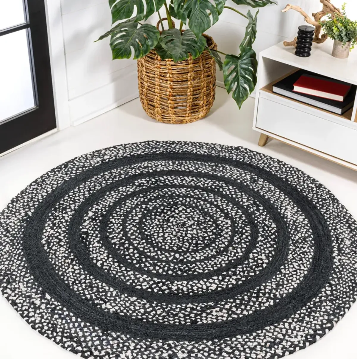 Abyss Braided Bohemian Coastal Jute Area Rug