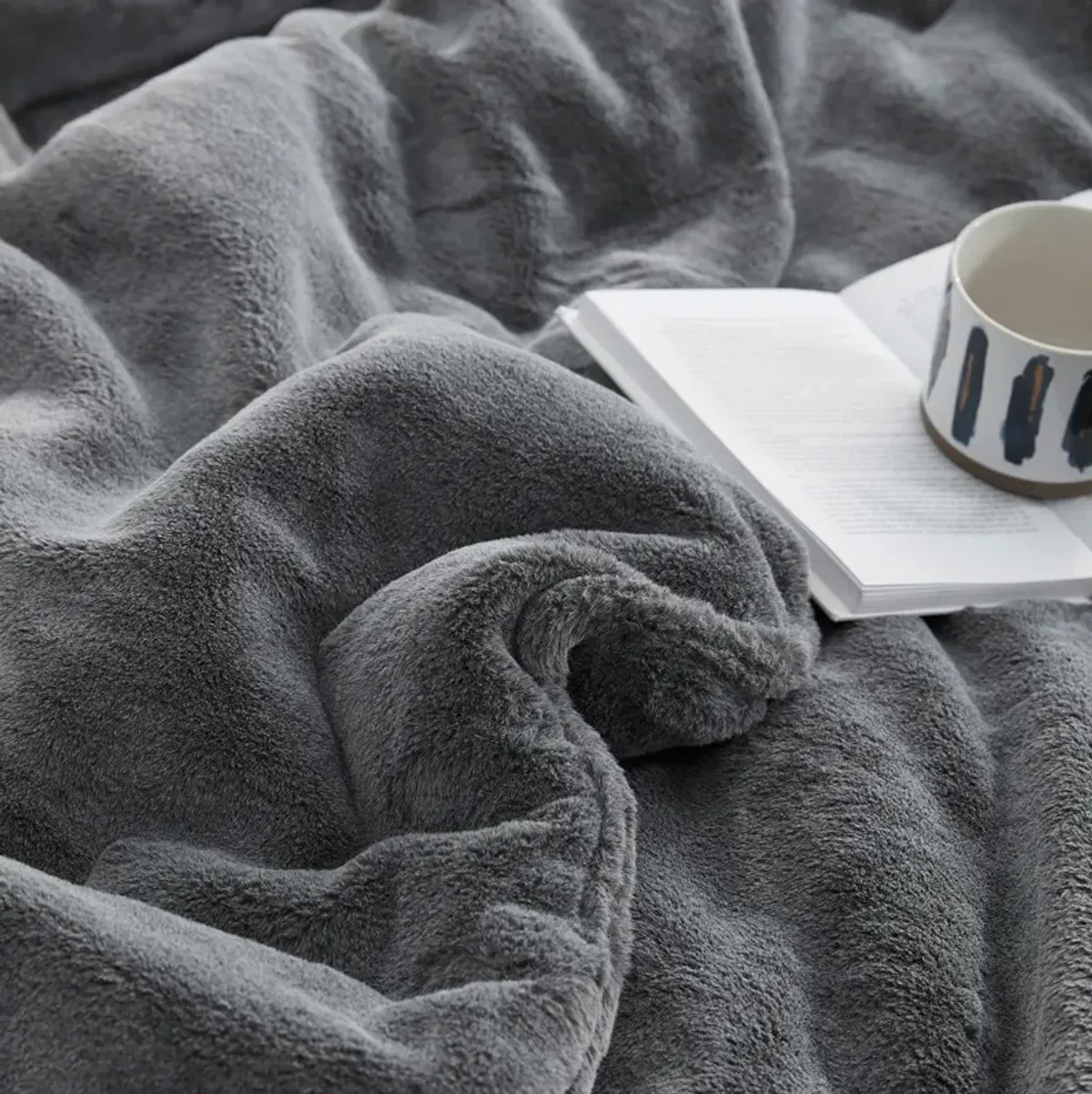 Frost Bite - Coma Inducer� Oversized Comforter Set