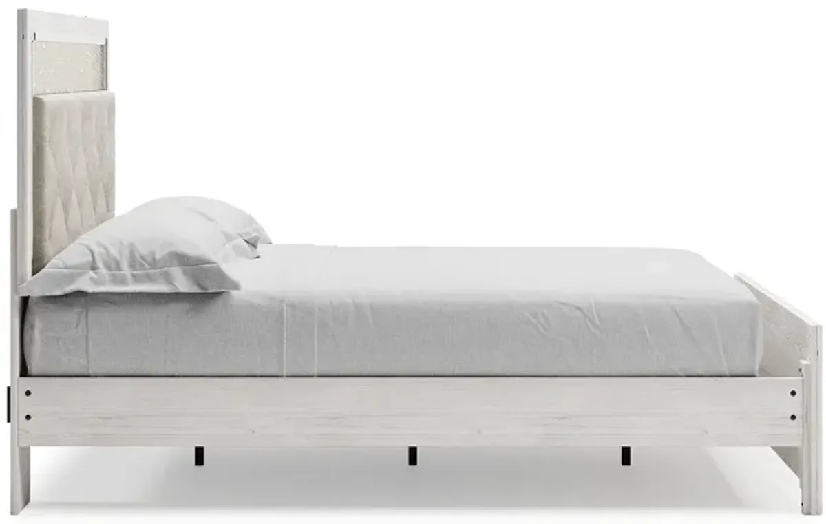 Altyra Queen Panel Bed