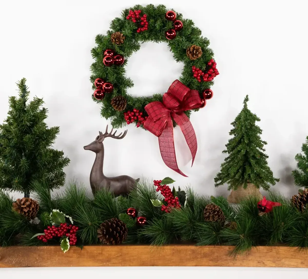 Green Colorado Spruce Artificial Christmas Wreath  16-Inch  Unlit