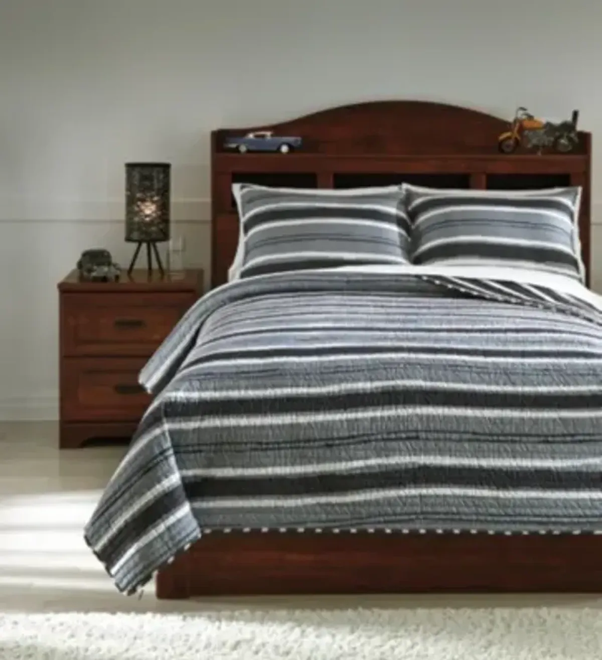 Merlin Full Coverlet Set