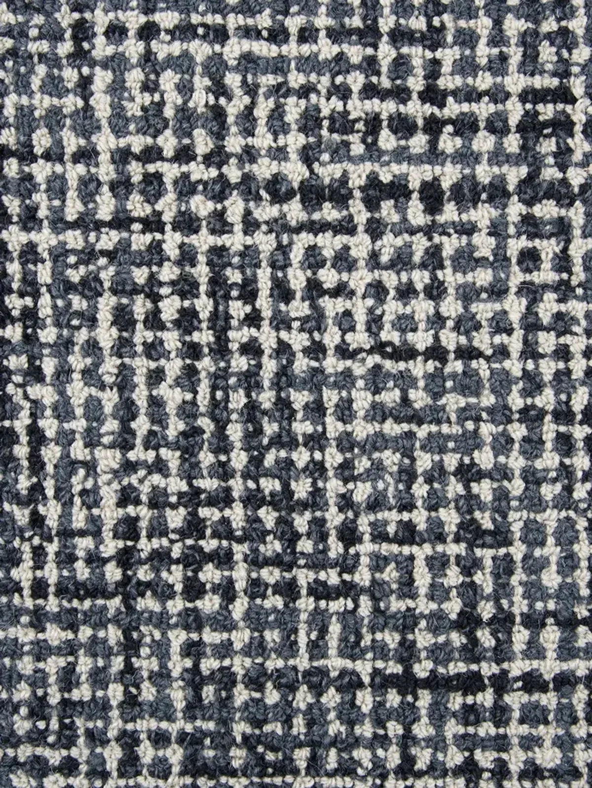 Brindleton BR791A 2'6" x 8' Rug