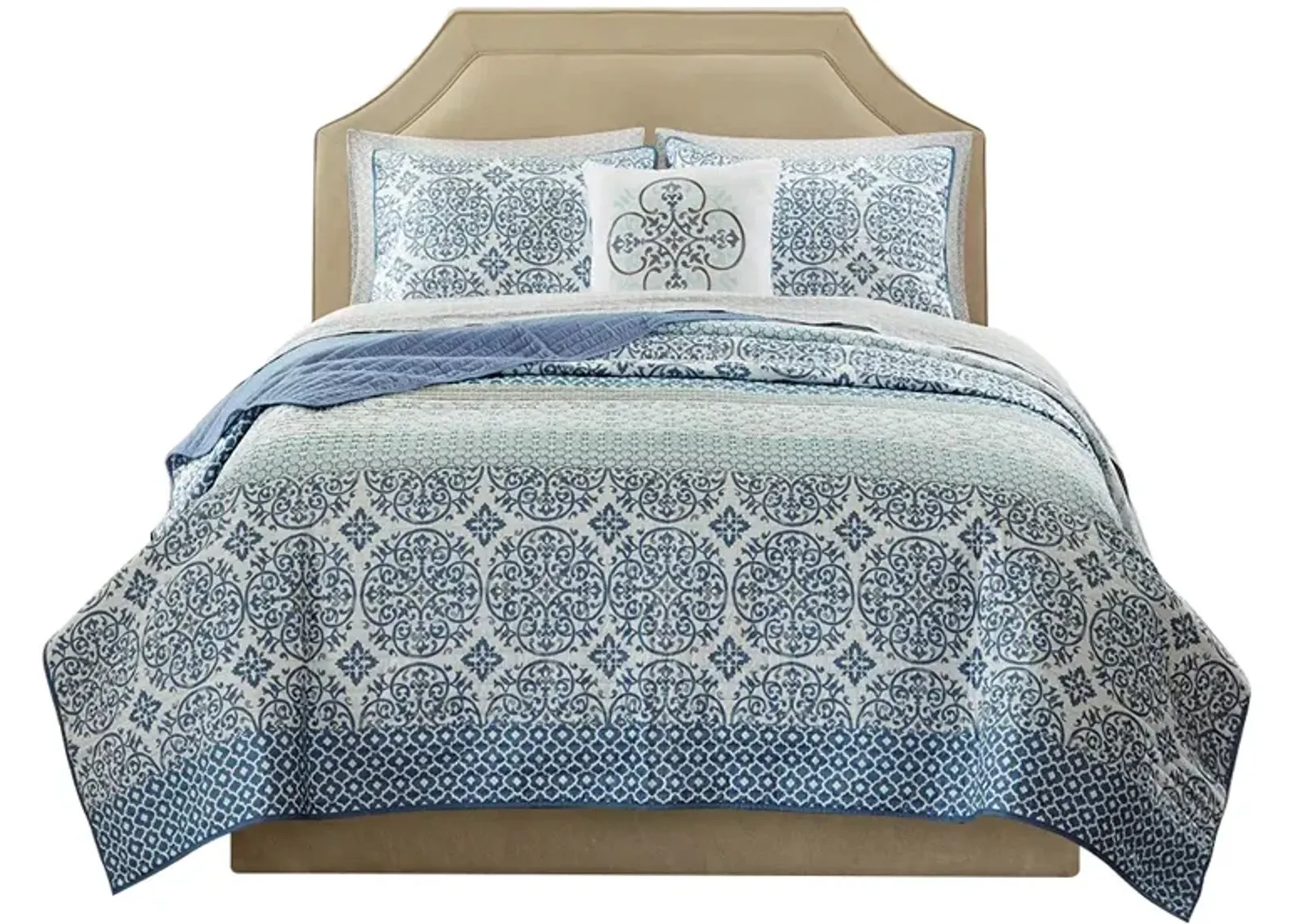 Gracie Mills Earle Reversible 6-Piece Quilt and Cotton Sheet Set